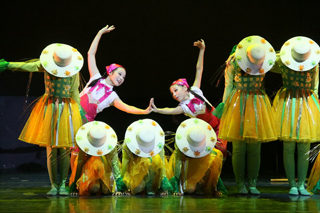 2013年上海徐汇中学爱达荷国际舞蹈比赛团体一等奖